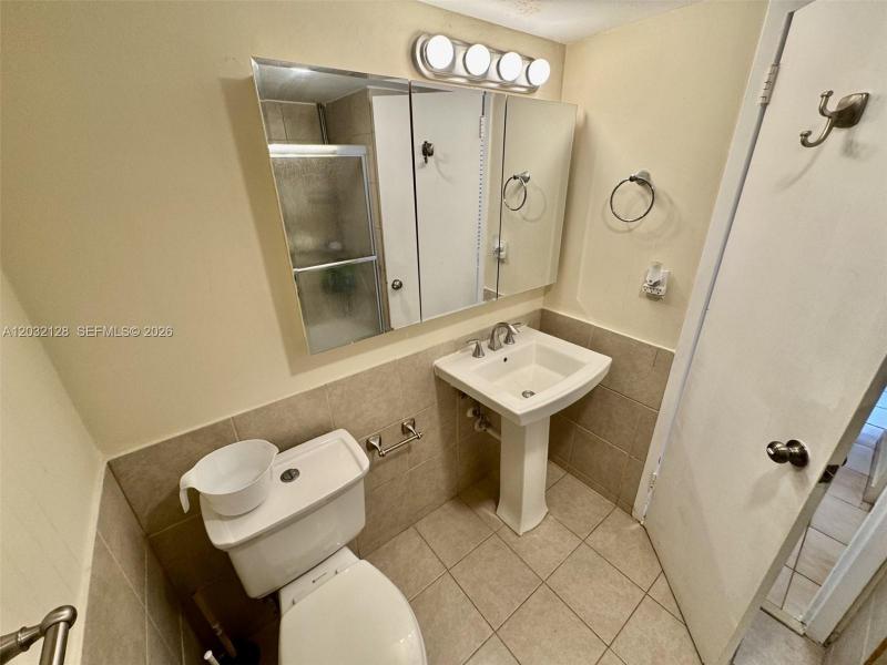 Comprar apartamento en Bayview Towers A1410
