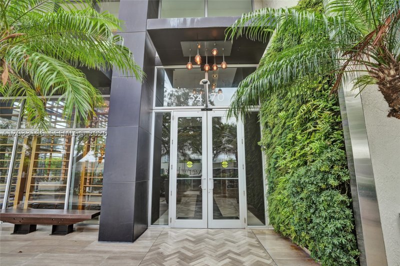 Apartment for rent at Midtown Miami 2 H1205
