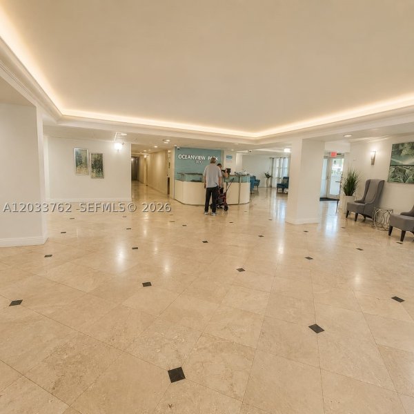 Condo for sale at Oceanview Park 512
