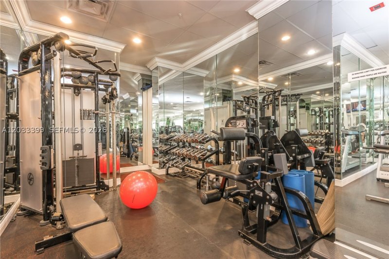 Condo for sale at Parker Plaza Estates 1826