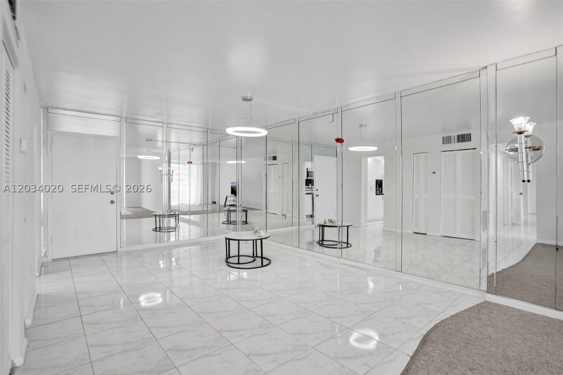 Condo for sale at Plaza Towers South 407