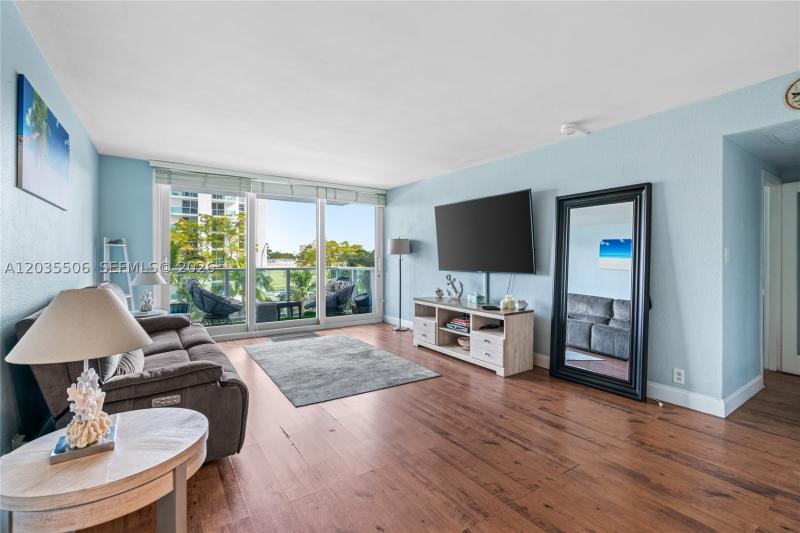 Condo for sale at Mirador South Tower 308