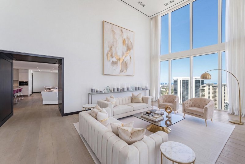 Condo for sale at Las Olas River House 4206