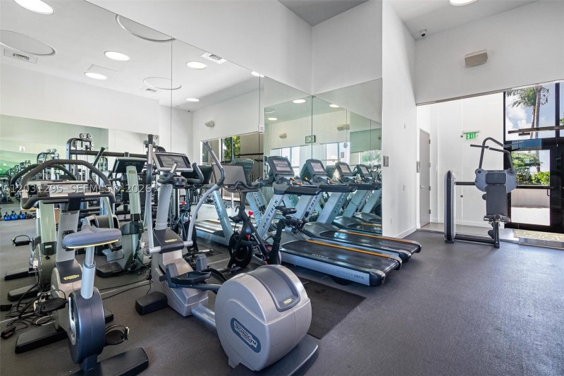 Comprar apartamento no 1000 Venetian Way 1703