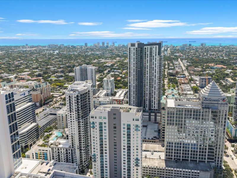 Condo for sale at 350 Las Olas Place 980