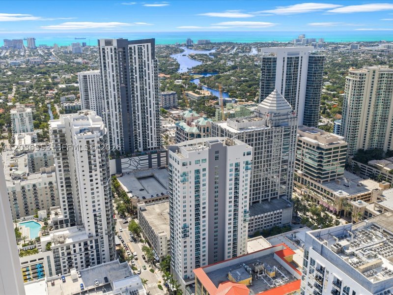 Condo for sale at 350 Las Olas Place 980