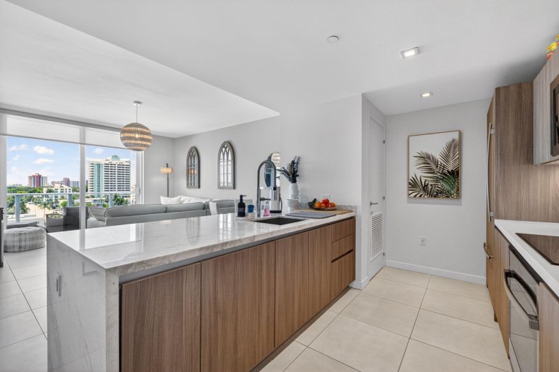 Condo for sale at Tiffany House 714