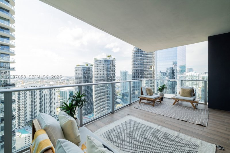 1010 Brickell Apt #4311