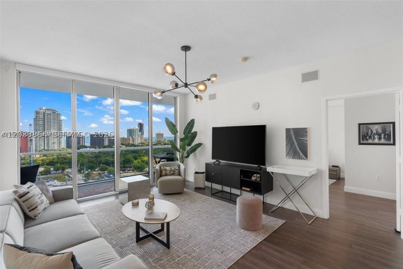 Comprar apartamento en Axis on Brickell South Tower 2204-S