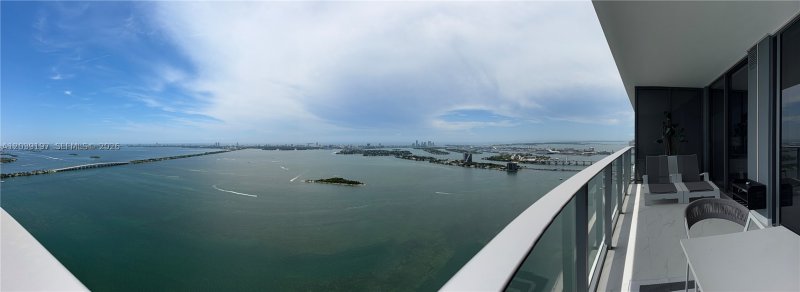 Apartment for rent at Aria Reserve Miami 5304B