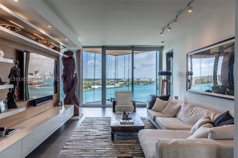 Aluguel de apartamento no Portofino Tower 1502