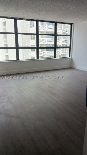 Apartment for rent at Brickell Shores 509
