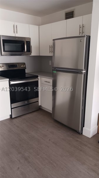 Apartment for rent at Brickell Shores 509