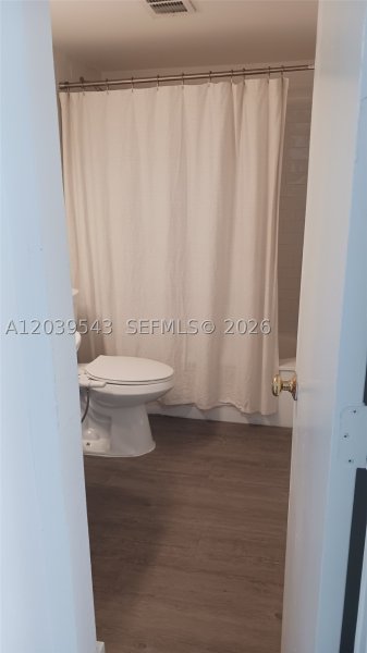 Apartment for rent at Brickell Shores 509
