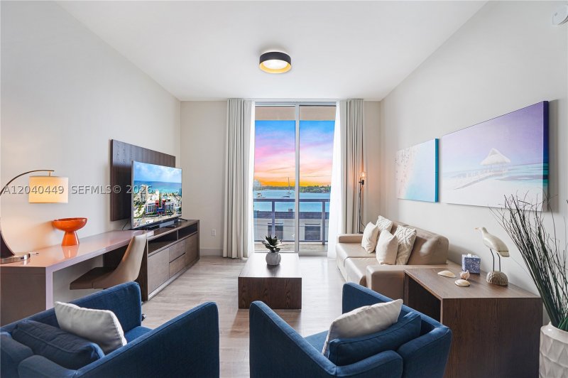 Condo for sale at Costa Hollywood S332