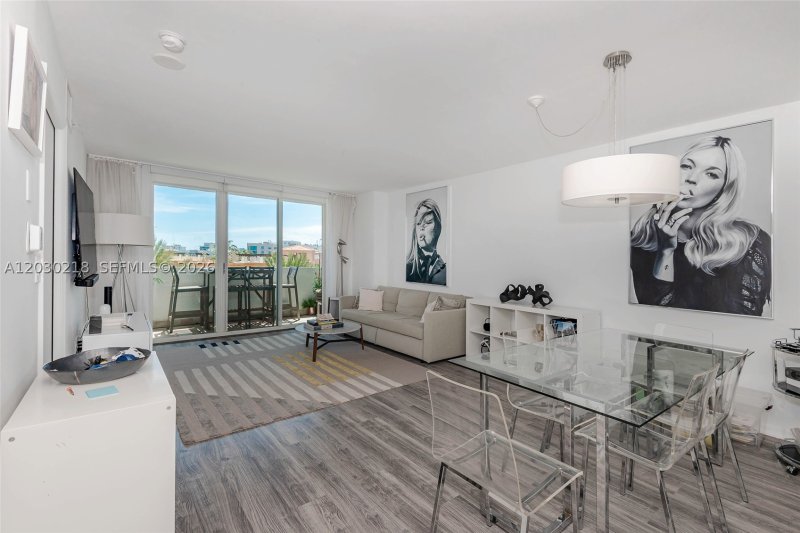 Yacht Club at Portofino Apt #607