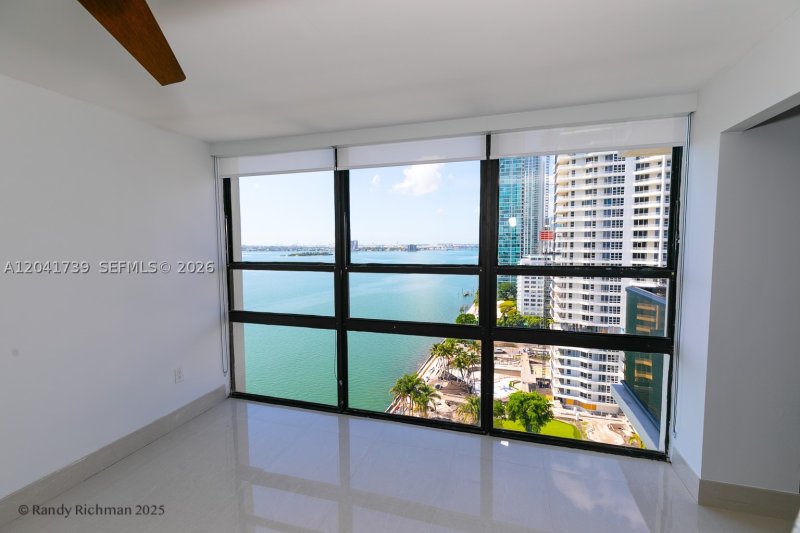 Alquiler de apartamento en Charter Club Condos 1820