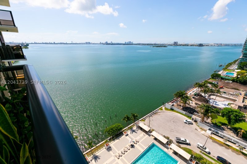 Alquiler de apartamento en Charter Club Condos 1820