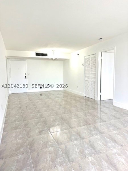 Apartment for rent at Winston Towers 2406