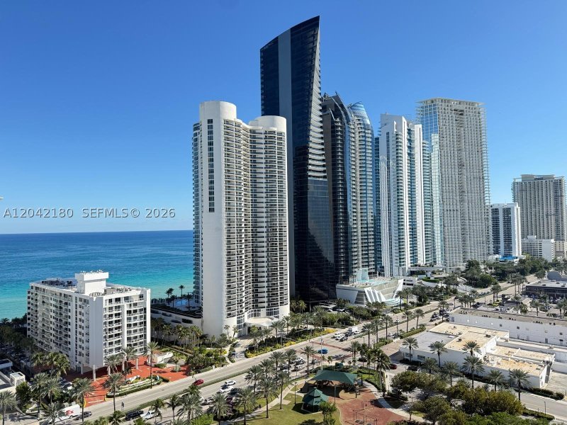 Apartment for rent at Winston Towers 2406