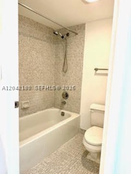 Apartment for rent at Winston Towers 2406