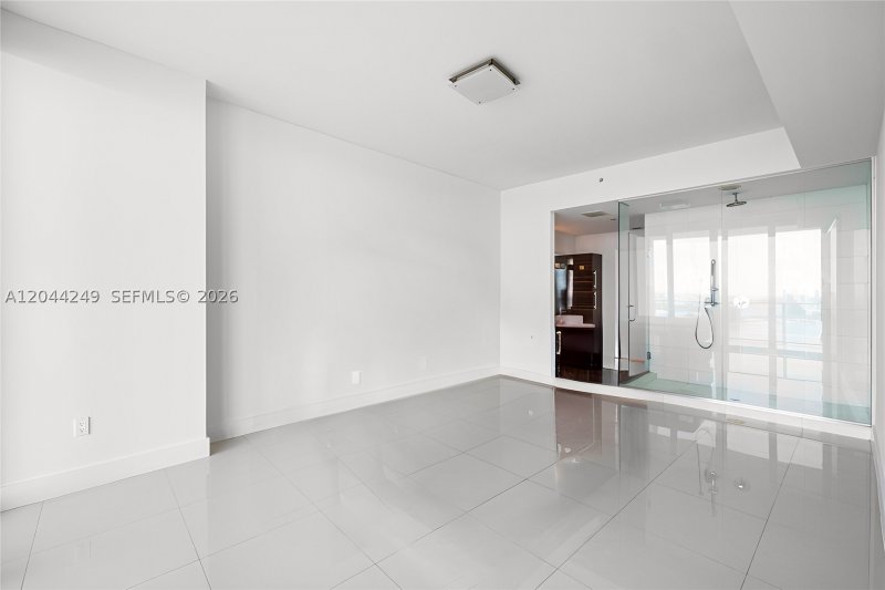 Apartment for rent at Paramount Bay 3904
