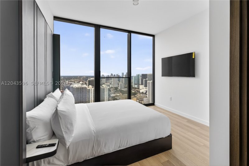 Condo for sale at E11EVEN Hotel & Residences 4702