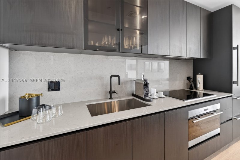 Condo for sale at E11EVEN Hotel & Residences 4702