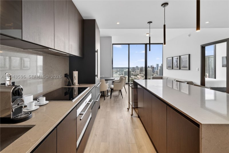 Condo for sale at E11EVEN Hotel & Residences 4702