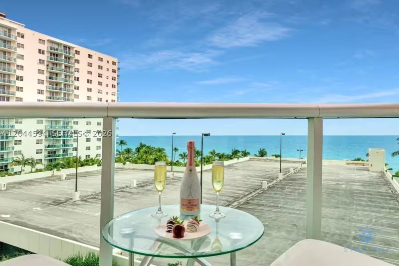Comprar apartamento en Tides Hollywood Beach 6Y
