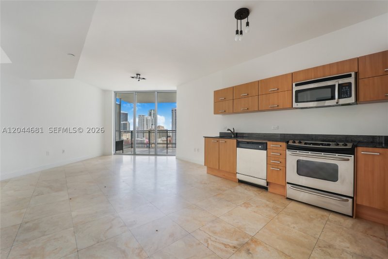 Apartment for rent at The Pinnacle 2411