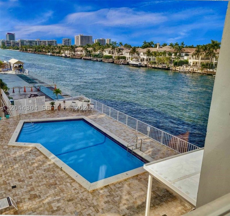 Apartment for rent at Trafalgar Towers 506