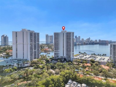 Mystic Pointe 200 Apt #PH6