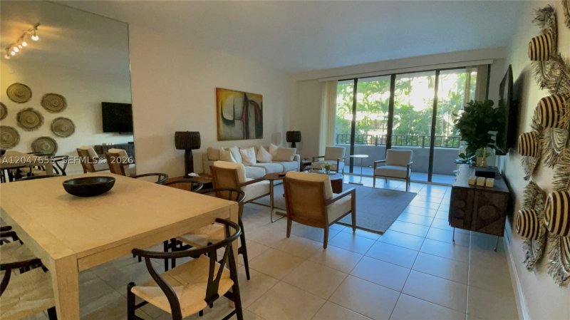 Alquiler de apartamento en Key Colony III Emerald Bay 236