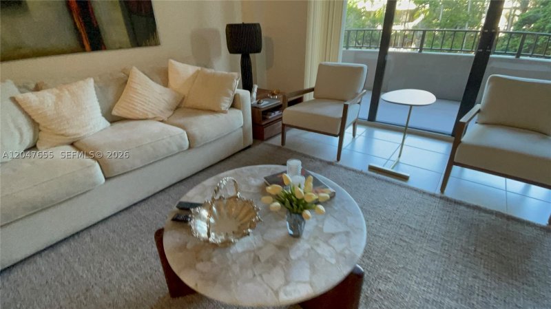 Alquiler de apartamento en Key Colony III Emerald Bay 236