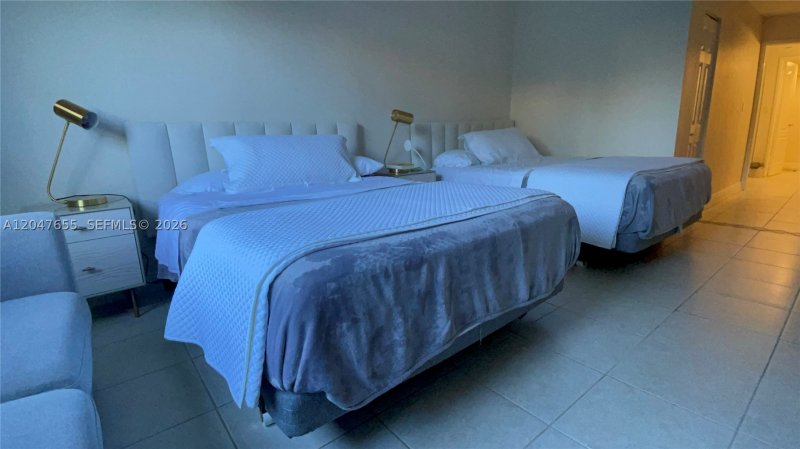 Alquiler de apartamento en Key Colony III Emerald Bay 236