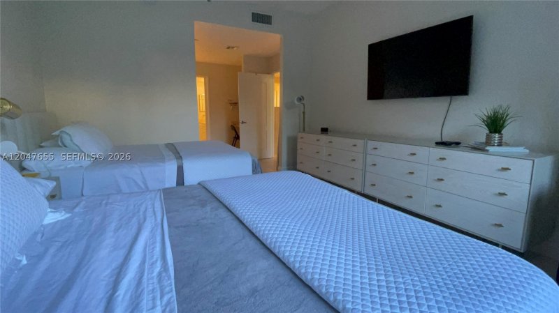 Alquiler de apartamento en Key Colony III Emerald Bay 236