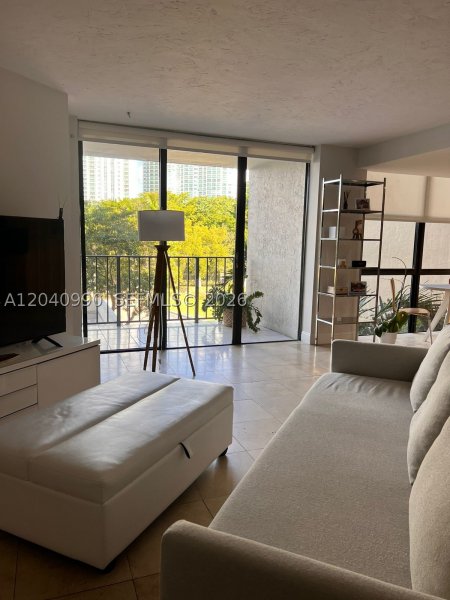 Alquiler de apartamento en Biscayne Cove 305
