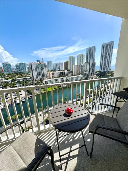 Condo for sale at Arlen House 1603