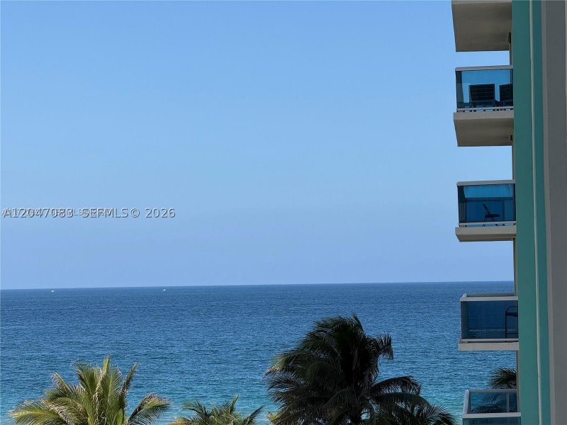 Comprar apartamento en The Waverly At Surfside 521
