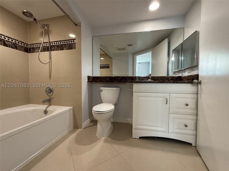 Comprar apartamento en The Waverly At Surfside 521