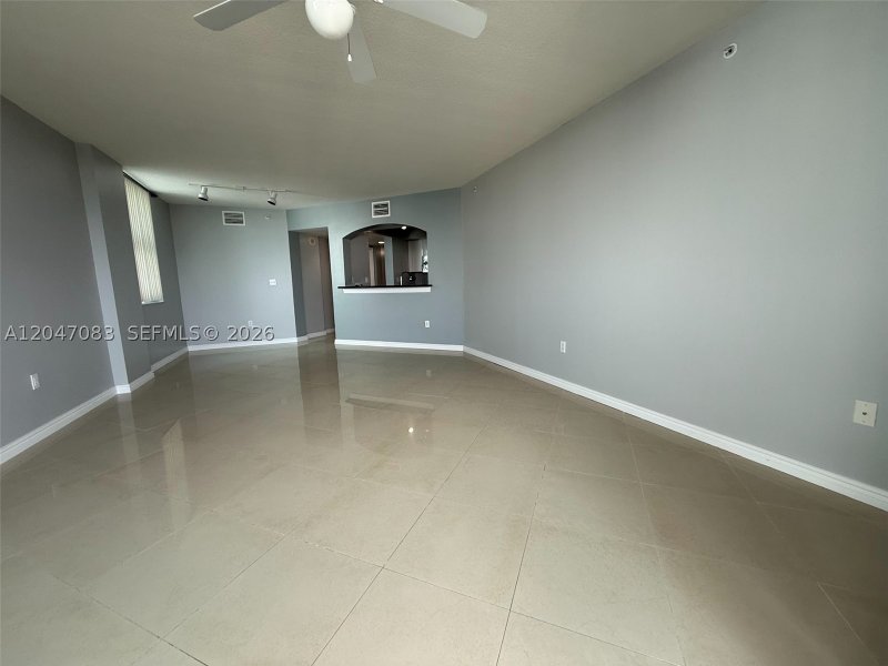 Comprar apartamento en The Waverly At Surfside 521