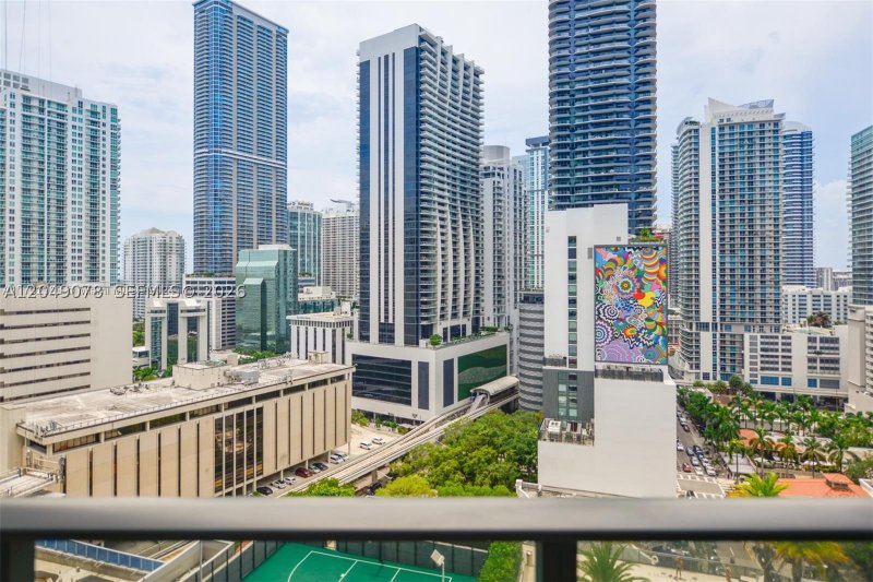 Aluguel de apartamento no SLS Lux Brickell 1702
