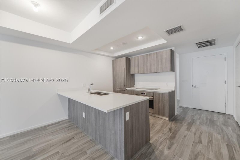 Aluguel de apartamento no SLS Lux Brickell 1702