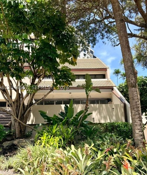 Condo for sale at Brickell Key One O208