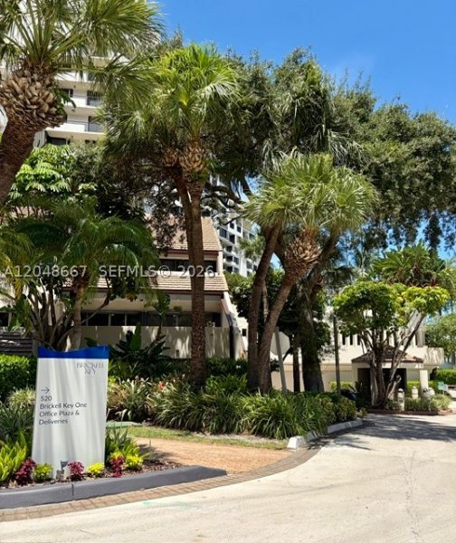 Condo for sale at Brickell Key One O208
