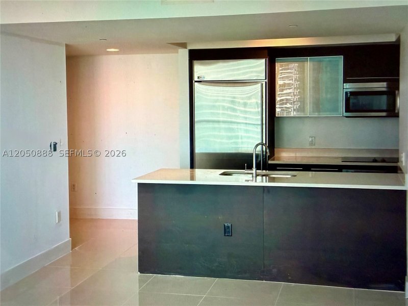 Apartment for rent at 500 Brickell East Tower 2003