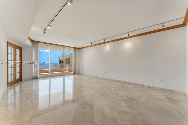 Apartment for rent at Club Tower Two 1401
