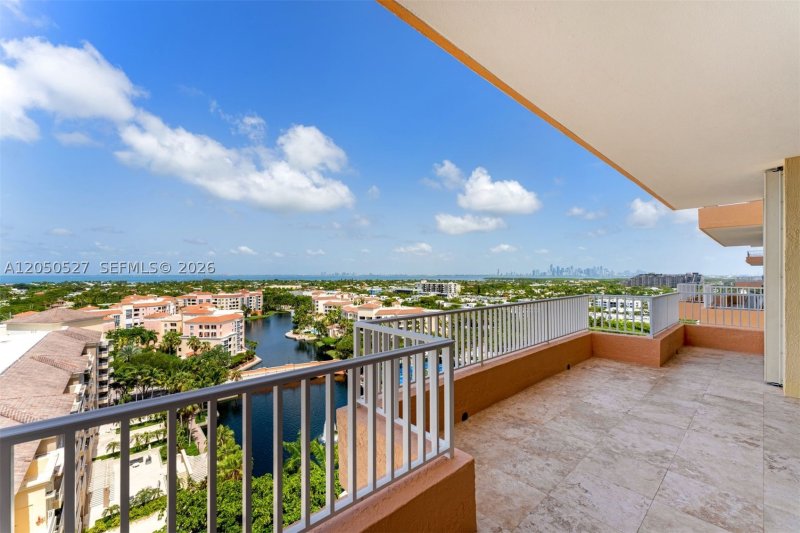 Apartment for rent at Club Tower Two 1401