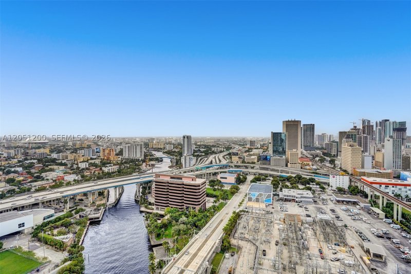 Apartment for rent at Latitude On The River 2603